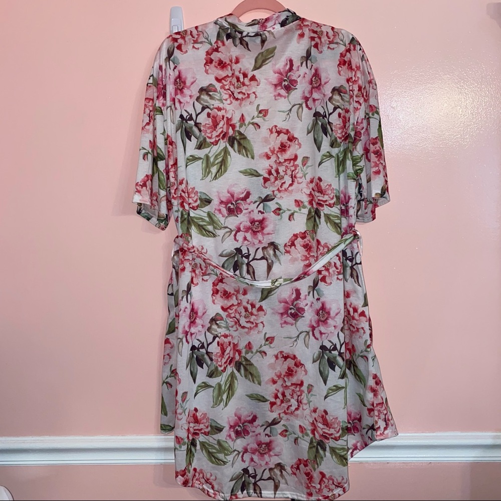 Show Me Your MuMu Floral Robe - Picture 5 of 5